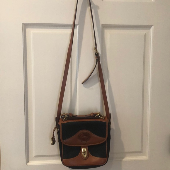 Dooney & Bourke Handbags - dooney Burke bag!